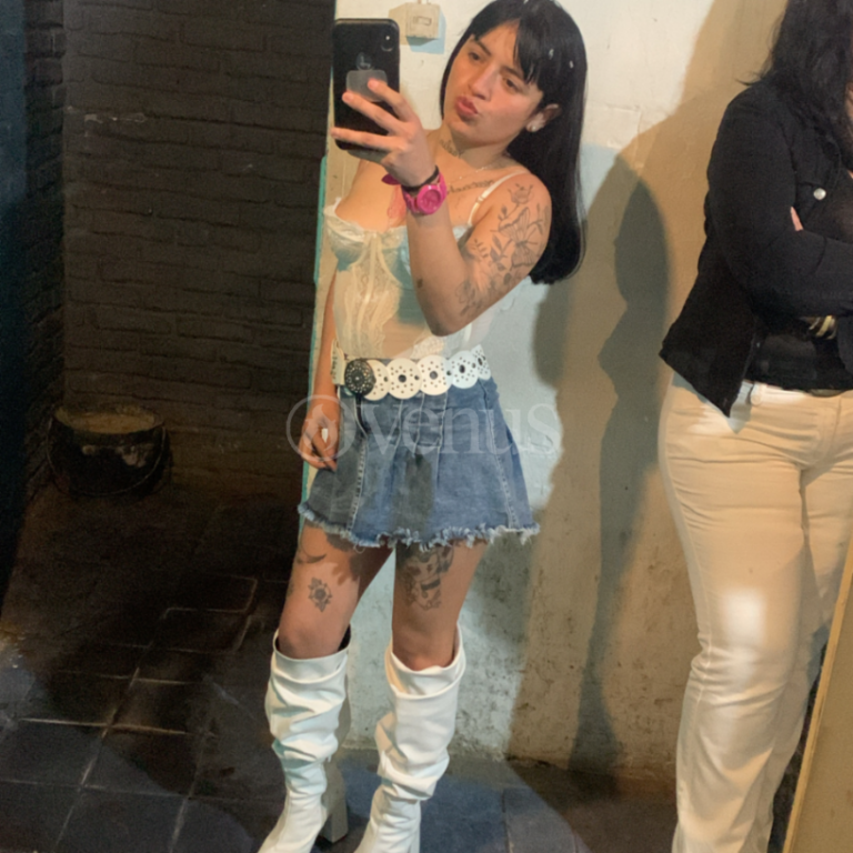 La sexy, chica escort en Salto