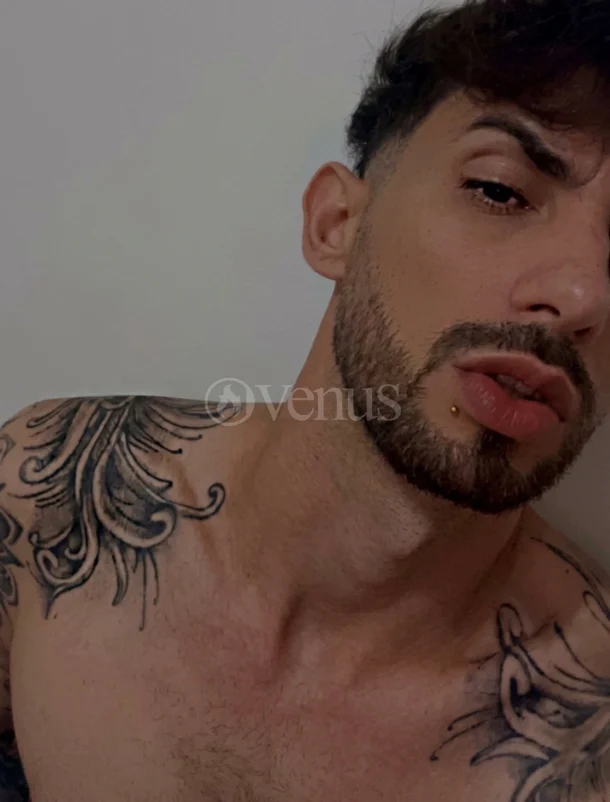Eglez, hombre escort en Montevideo, Centro, imagen 1 de la galería